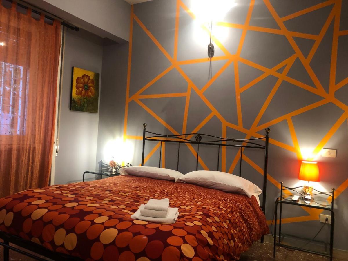 Bed and Breakfast La Donna Garbata Roma Exterior foto